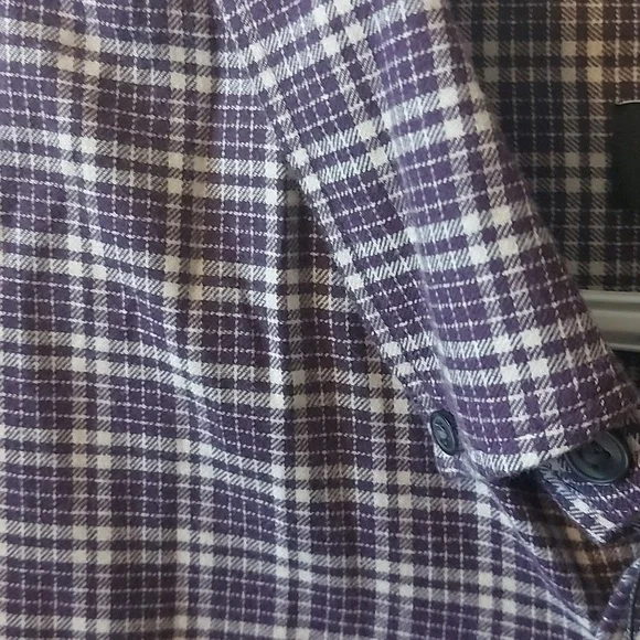 Mens button down - Picture 5 of 5